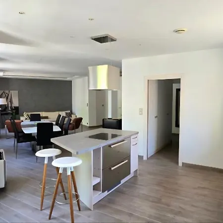 Appartement Chic Duplex In With Parking Saint-Tropez
